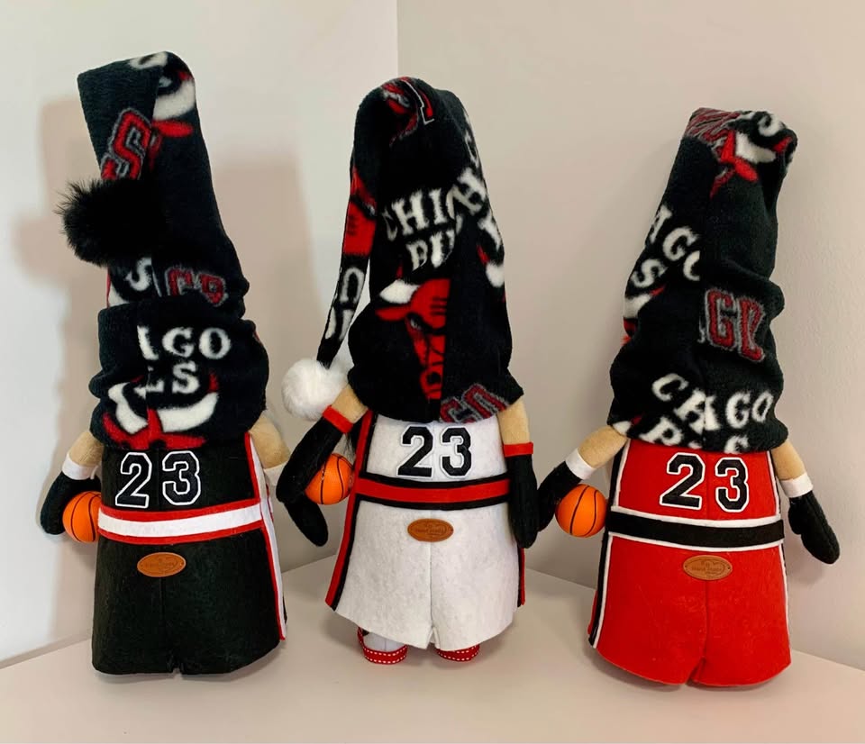 Chicago Bulls Giant Plush Gnomes - Handcrafted - photo 2