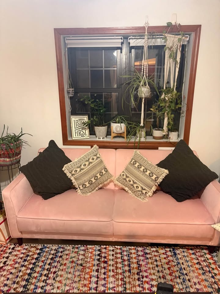 Velvet Square Arm Convertible Futon - photo 3