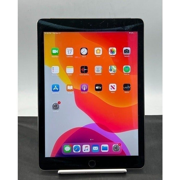 Apple iPad 5th Gen 32GB 9.7" Wi-Fi Tablet Keyboard Case - photo 4