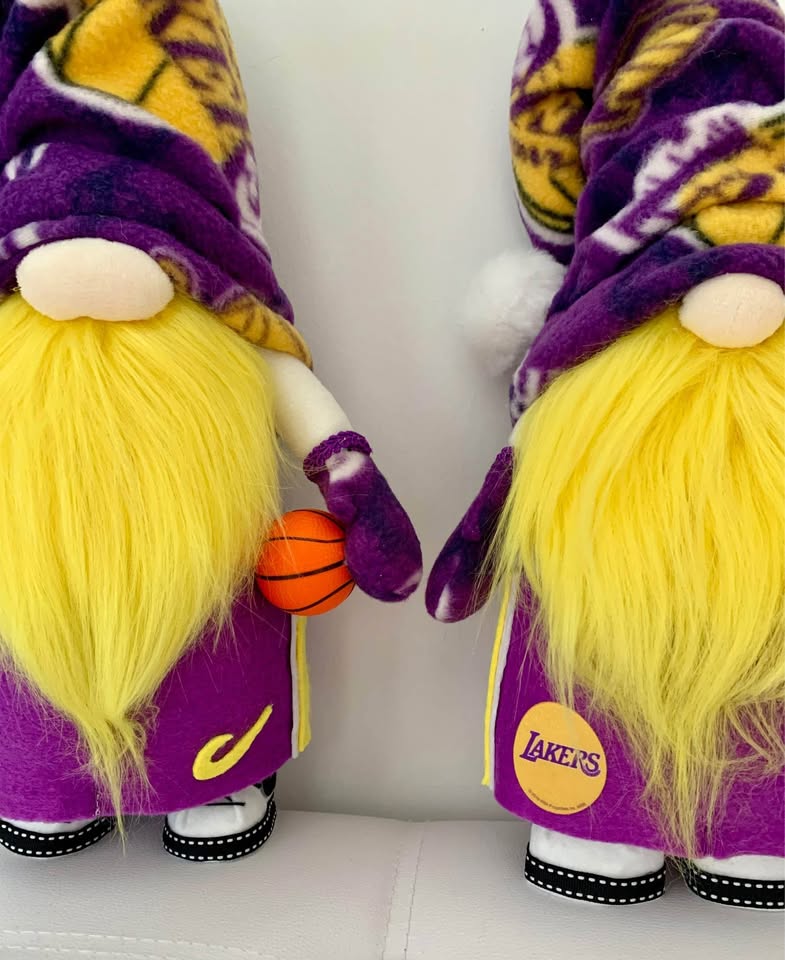 NBA LA LAKERS Luca Doncic 77 Basketball Gnomes - Handcrafted XL - photo 2