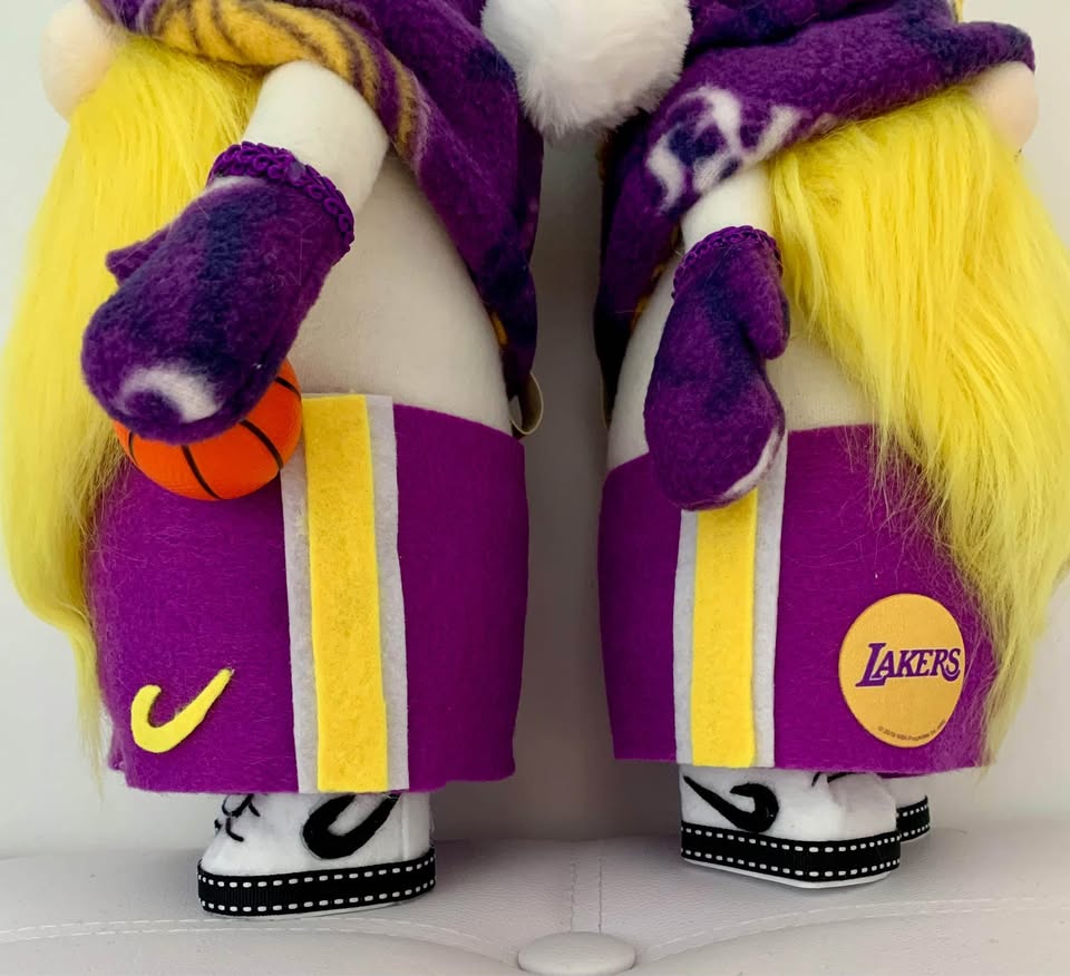 NBA LA LAKERS Luca Doncic 77 Basketball Gnomes - Handcrafted XL - photo 4