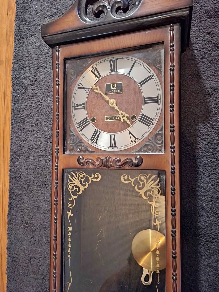 JIL Concerto 31 Day Clock w/pendulum