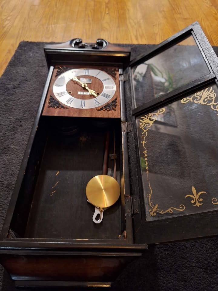 JIL Concerto 31 Day Clock w/pendulum - photo 2