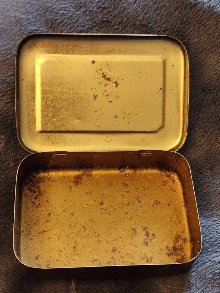 Antique Smith & Co. London Pastilles Tin - photo 3