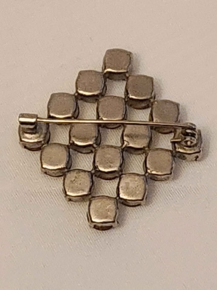 Vintage Square/ Diamond Shaped Brooch - photo 3