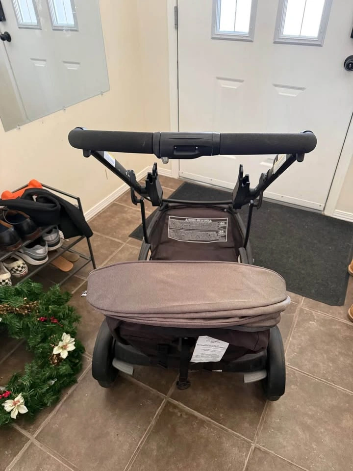 Graco double stroller - photo 3
