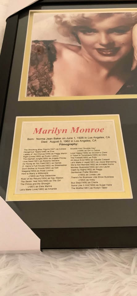 Collectible Marilyn Monroe Black Lace Framed Art - photo 2