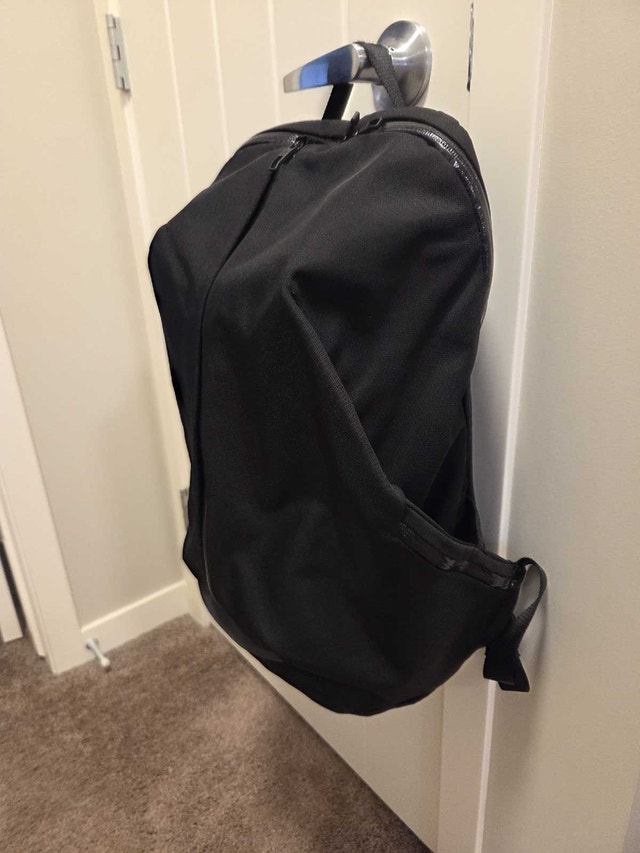 Lululemon Parachute Style Backpack - photo 2