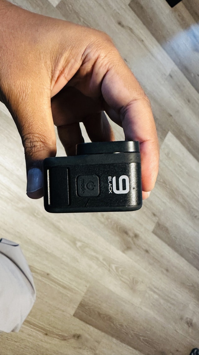 GoPro Hero 9 in Excellent Condition - photo 3