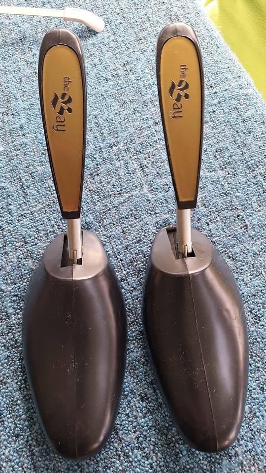 Vintage Shoe Inserts / Stretchers - photo 3