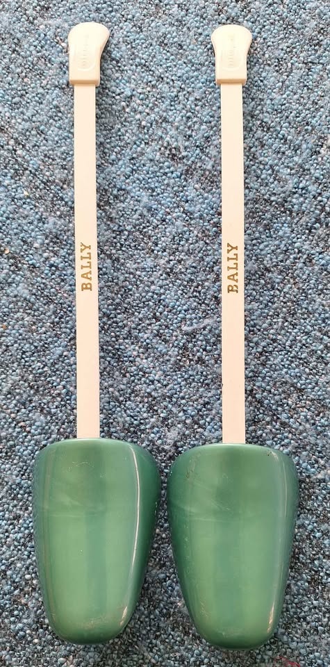 Vintage Shoe Inserts / Stretchers - photo 5