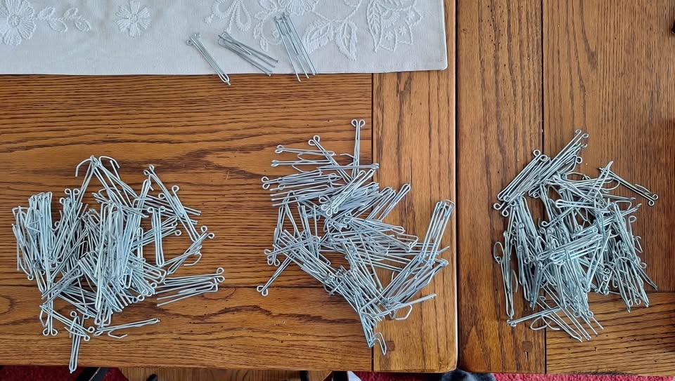 Vintage Curtain Hooks - photo 2