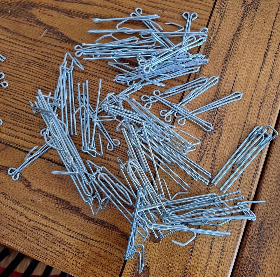Vintage Curtain Hooks - photo 4