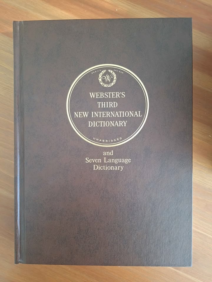 Webster's Third New International Dictionary - photo 2