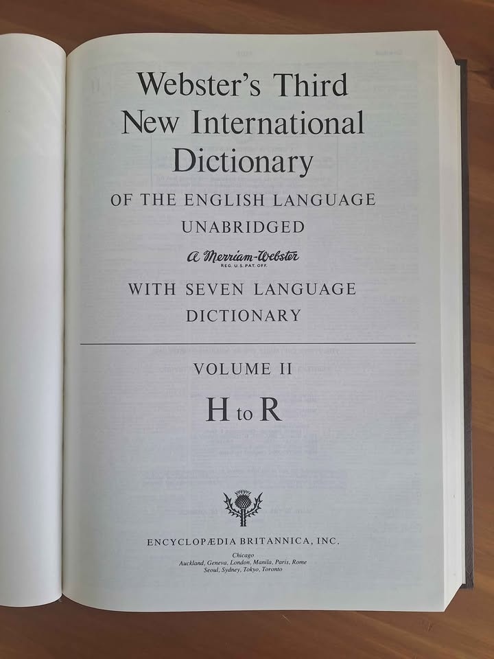 Webster's Third New International Dictionary - photo 4