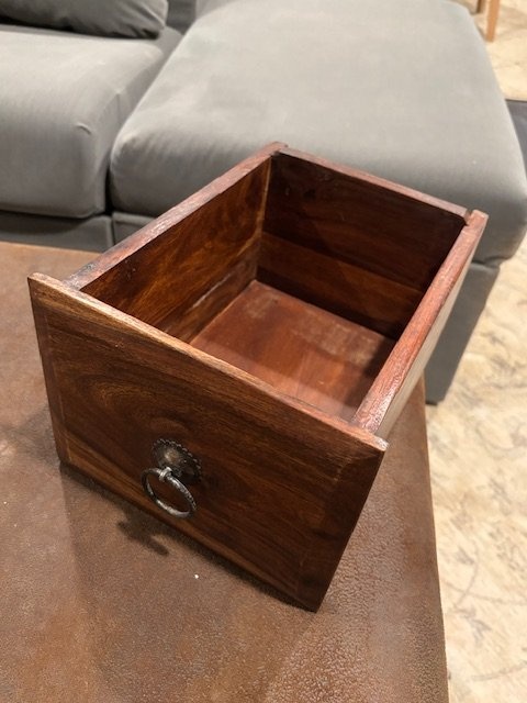 Small wood storage chest - photo 3