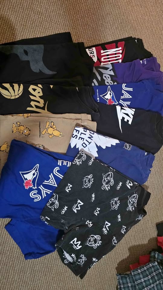 Euc youth 14/6( xl) t shirt lot