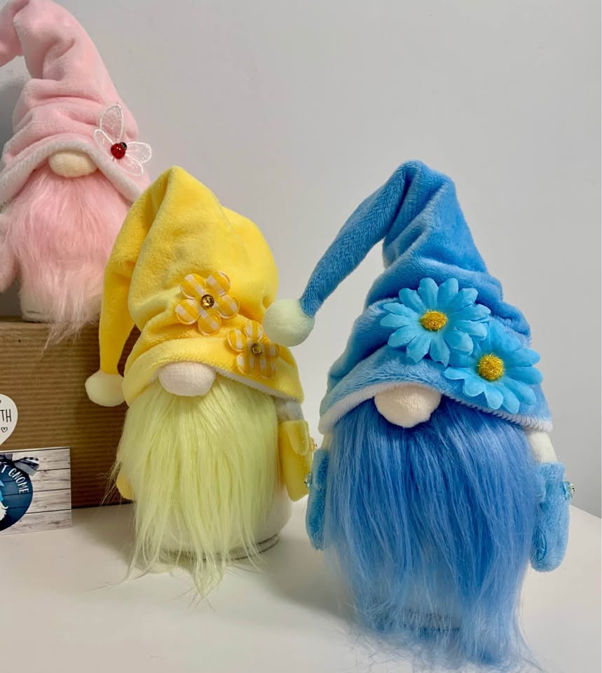 Scandinavian Handcrafted Gnomes - photo 2