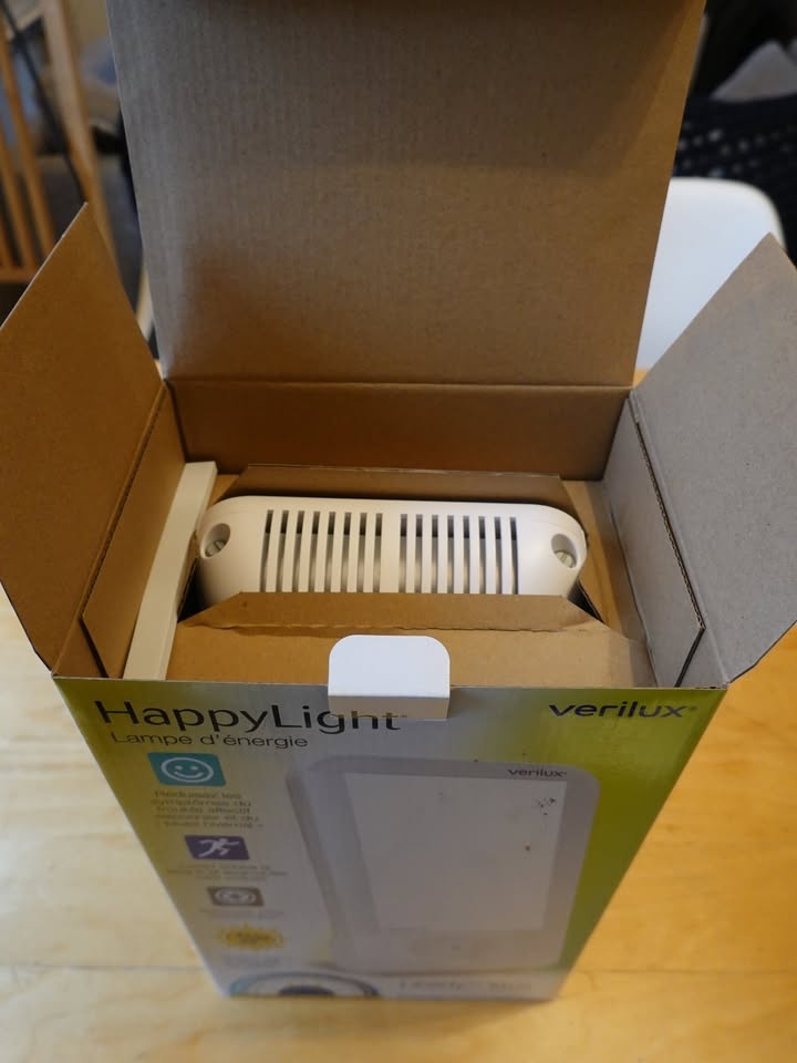 Happy Light – Verilux 3,500-10,000 Lux - photo 3
