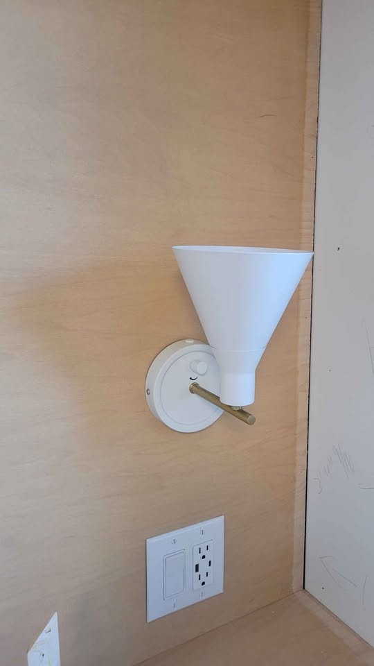 2 wall scones dimmable in Lake Bonavista - photo 3