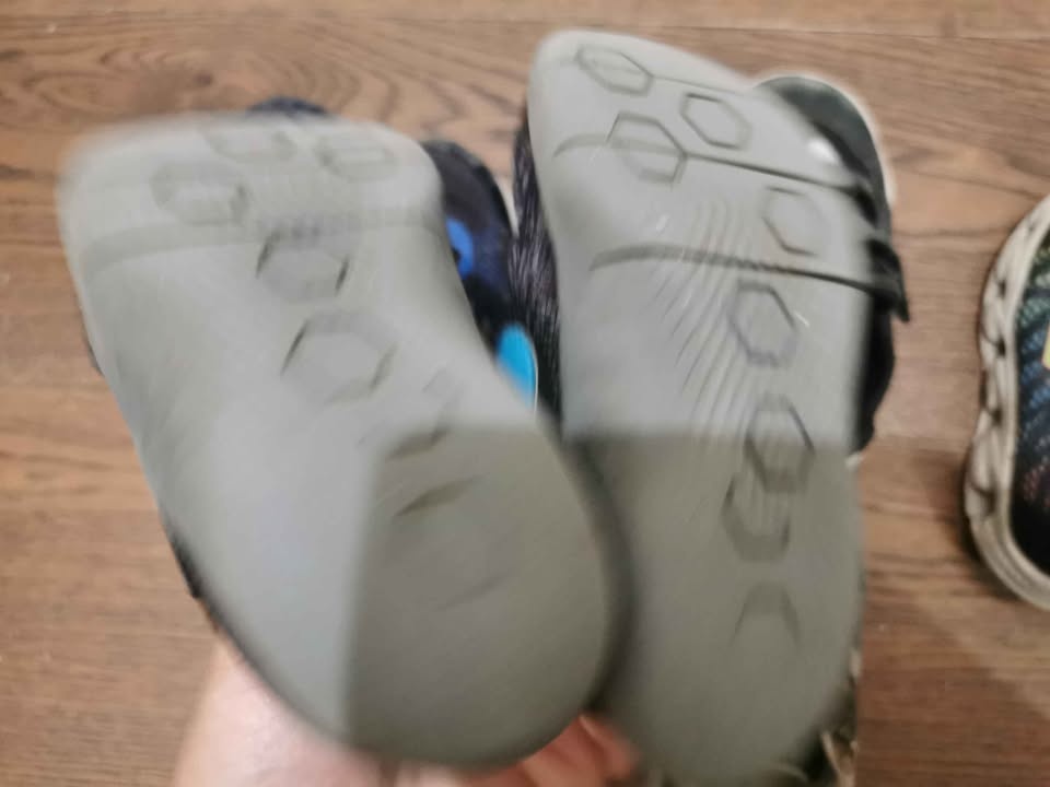 Bundle Sale Boys Shoes Lot Size 8 9 10 Take all for $10 - photo 3