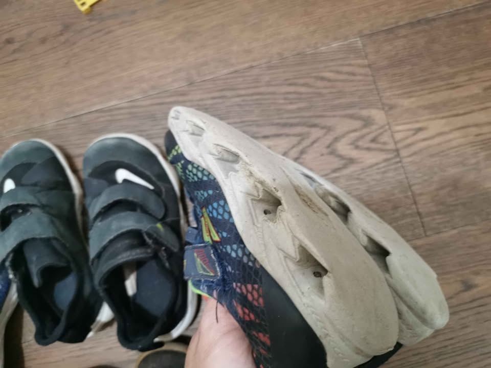 Bundle Sale Boys Shoes Lot Size 8 9 10 Take all for $10 - photo 5