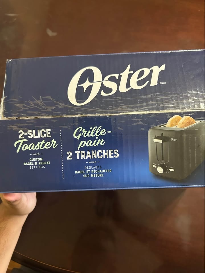 Brand New Oster 2-Slice Toaster (Box Slightly Damaged) - photo 3