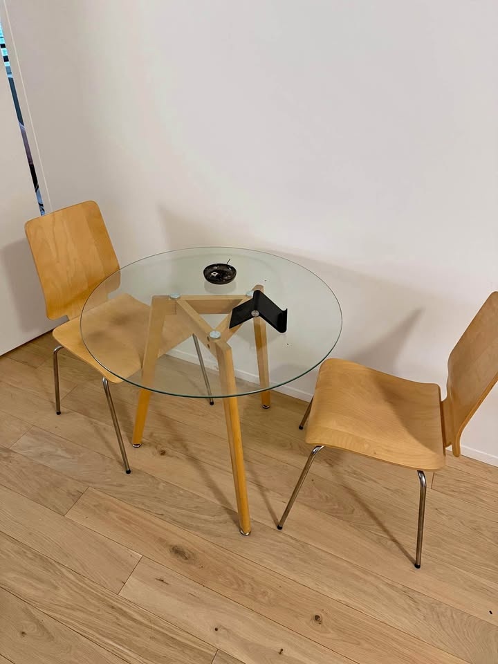 Must sell asap! Glass Top Dining Table and Chairs