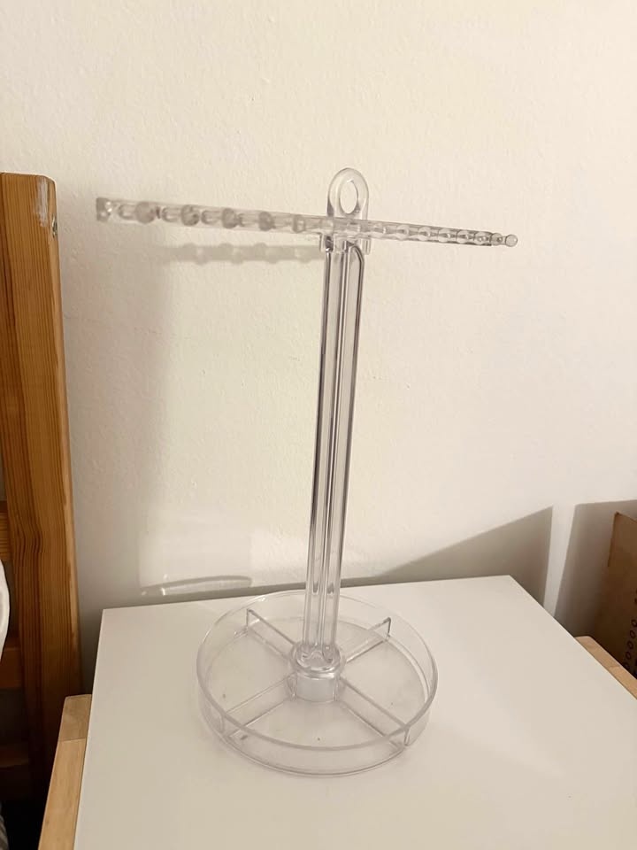 Acrylic Jewelry Stand