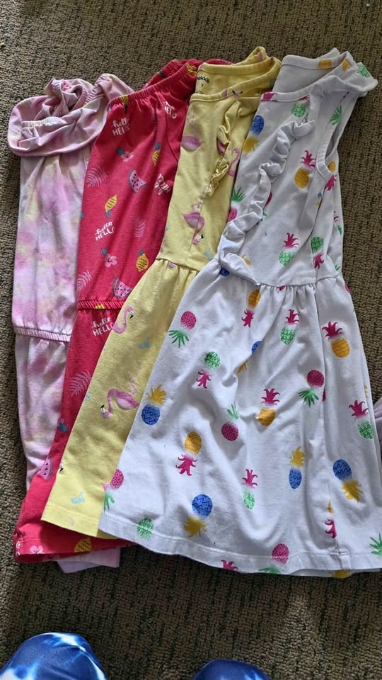 Euc size 7 dresses / rompers