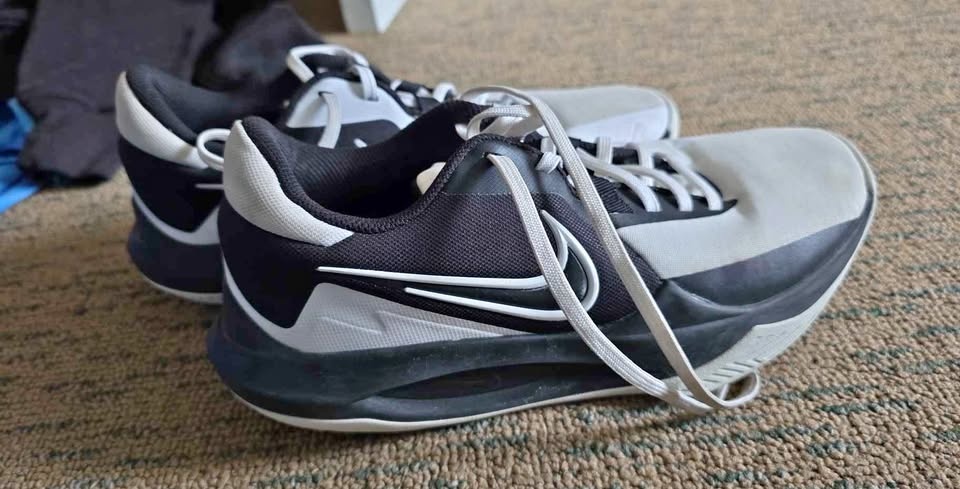 Euc N.i.ke runners mens size 7