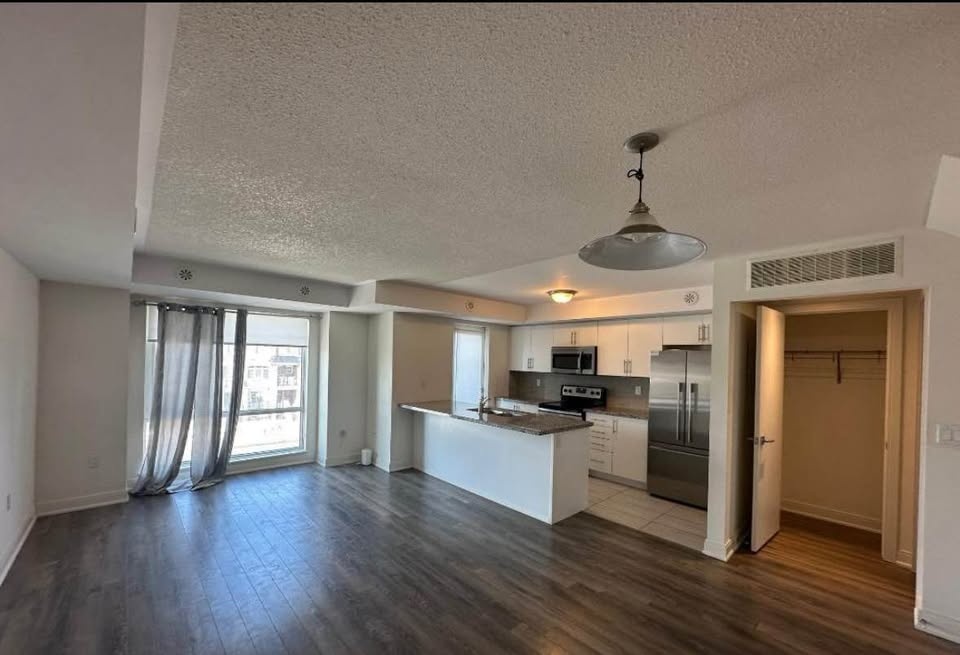 2 Beds 2 Baths - Apartment - photo 2