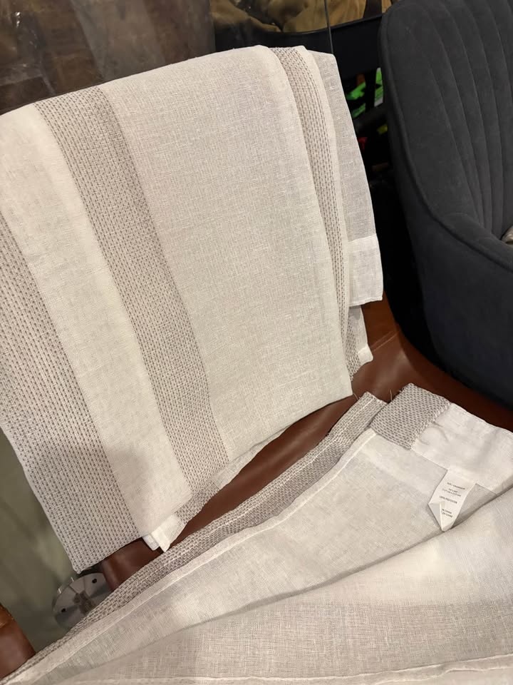 Curtains set 54x84in - photo 5
