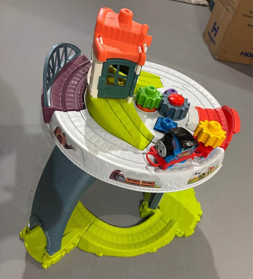 Thomas train set - photo 3