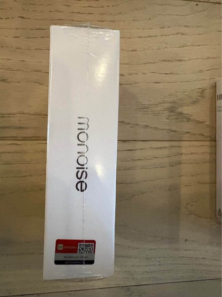 New, sealed, MoNoise P-M8 ANC & ENC headphones - photo 2