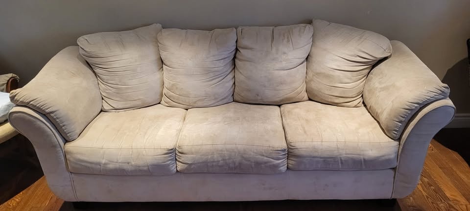 One Full size Sofa and one loveseat sofa - photo 3