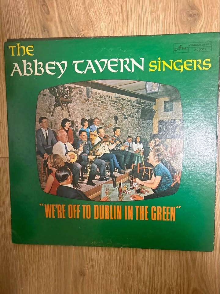 The Abbey Tavern Singers - We're Off to Dublin Vinyl