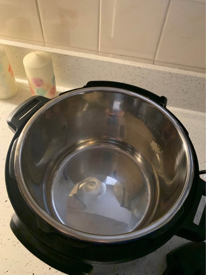 6 quart Instant pot - photo 3