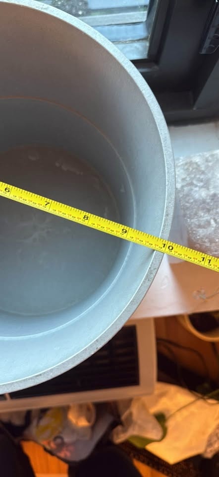 Grey Pot/Planter Set (4) Incls Plant 🌱 - photo 2