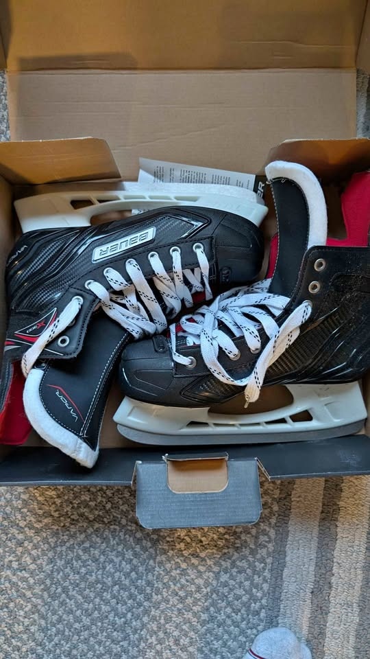 Bauer Ice Skates