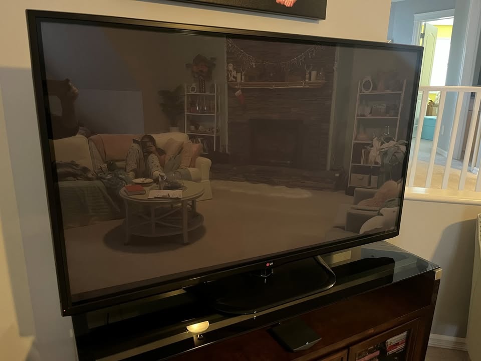 60" LG Plasma TV, Denon Receiver, Polk Audio Subwoofer - photo 2