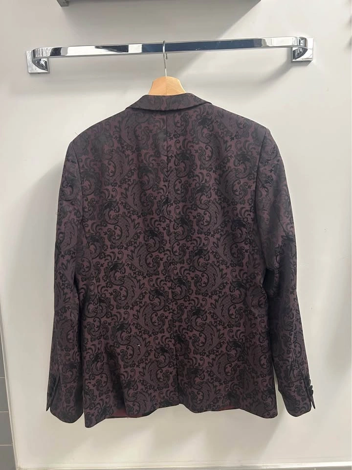 Stylish Black and Burgundy Paisley Blazer - photo 2