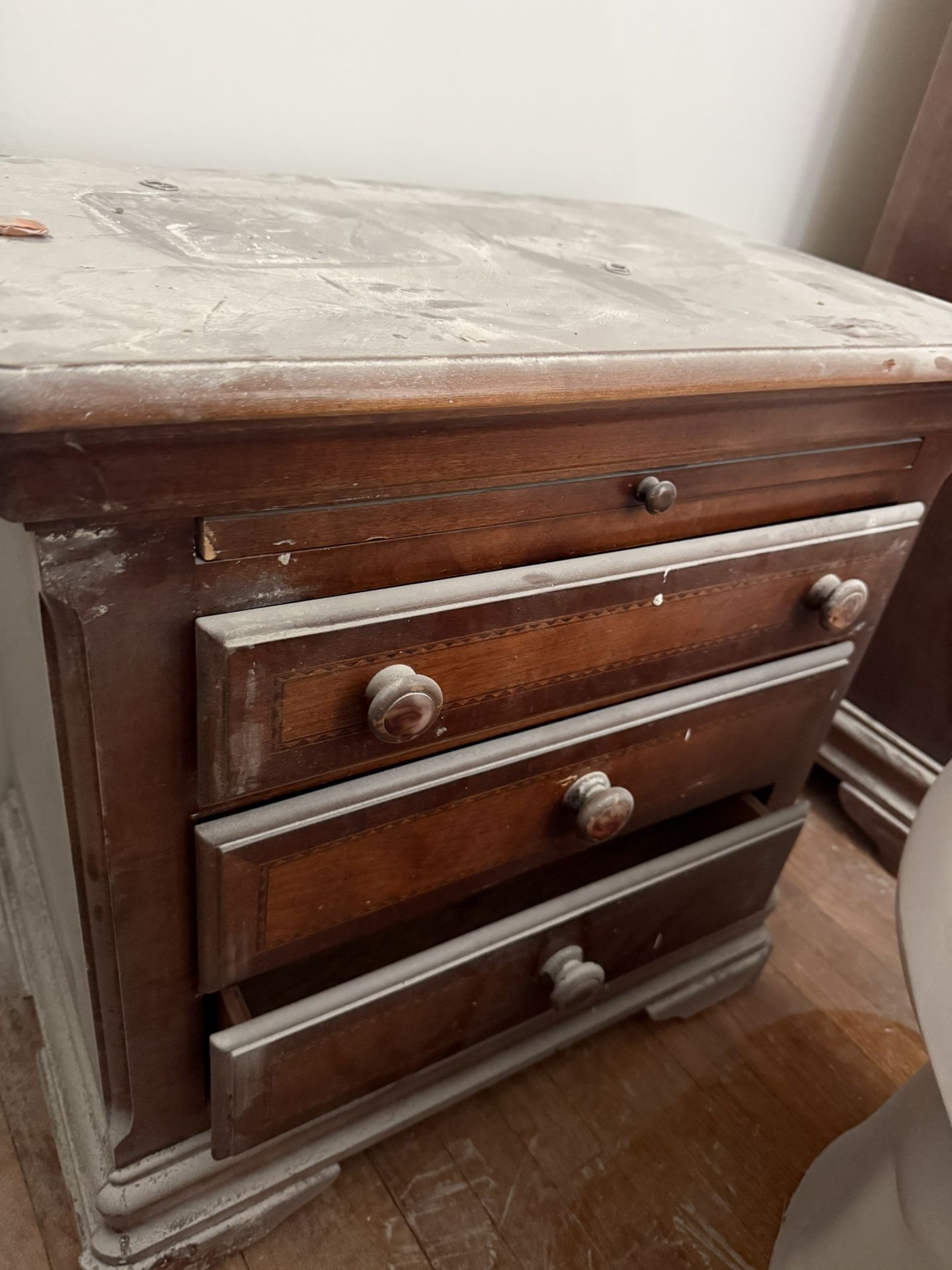 Dresser And Night Stand - photo 4