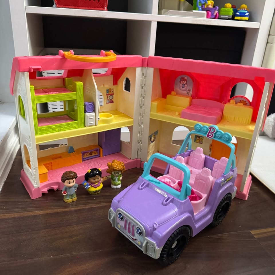 Little People Pink Talking House with Car – Sounds Work