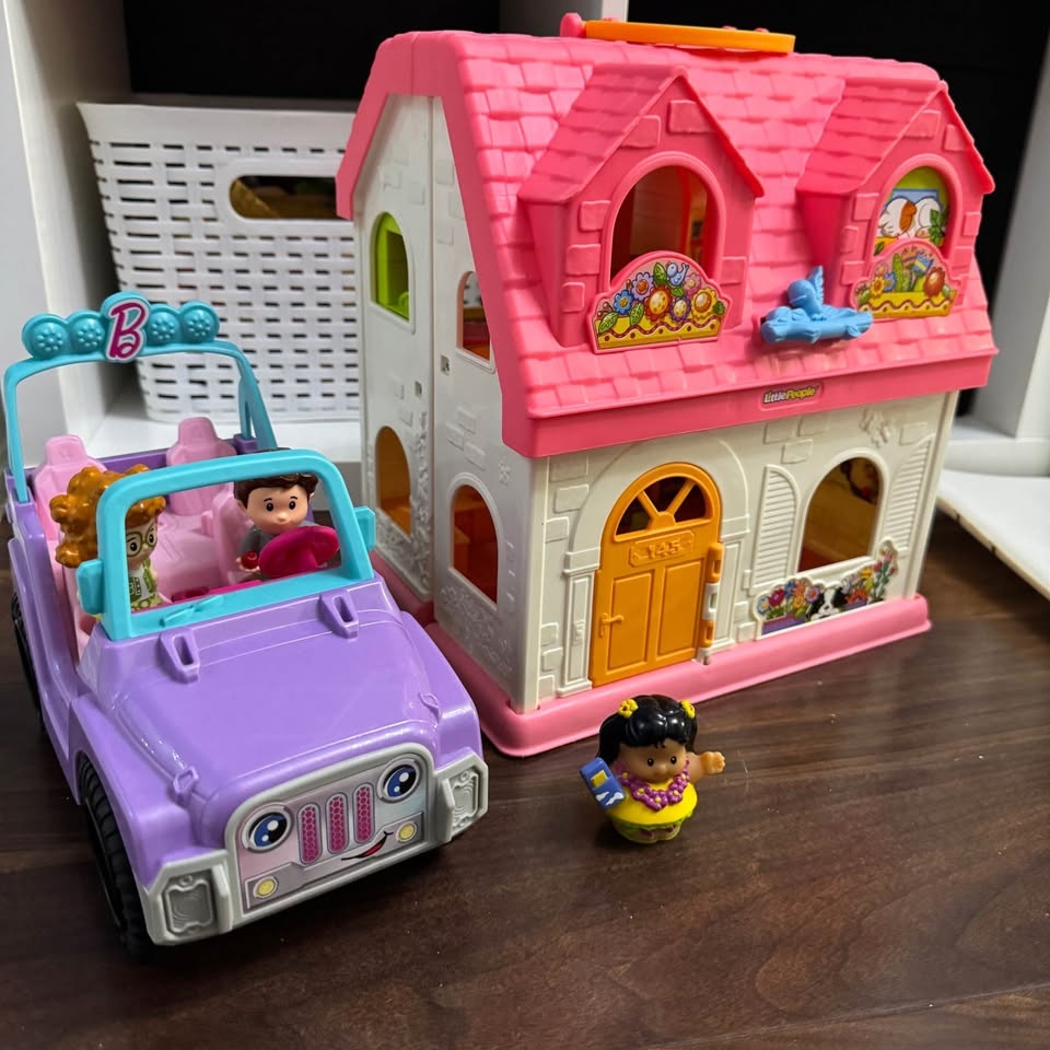 Little People Pink Talking House with Car – Sounds Work - photo 2