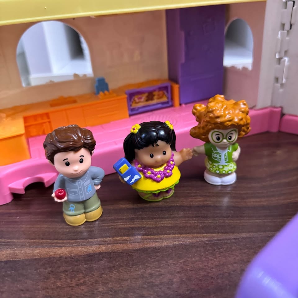 Little People Pink Talking House with Car – Sounds Work - photo 3