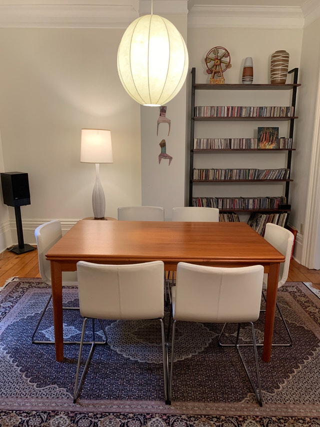 Six IKEA Bernhard Dining Chairs white leather