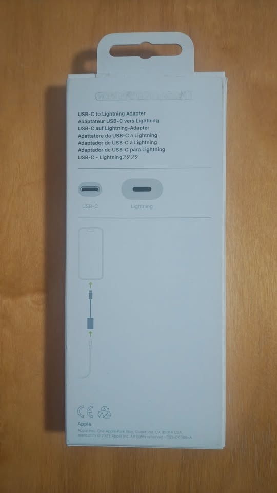 Apple USB-C to Lightning Adapter - photo 2