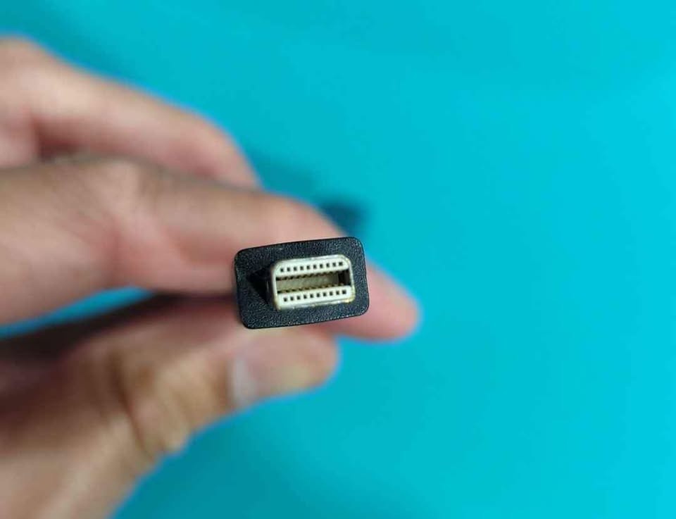 Lenovo Mini-Display Port to VGA Adapter - photo 3