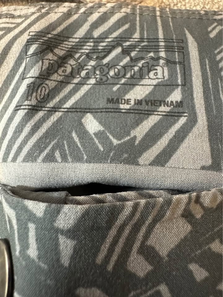 Patagonia women’s quick dry bike shorts size 10 - photo 4
